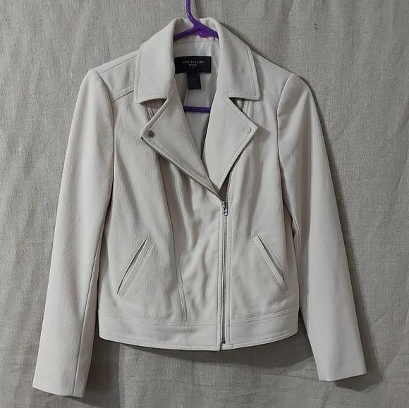 Ann Taylor Jackets size 4P petite color cream - Picture 10 of 13